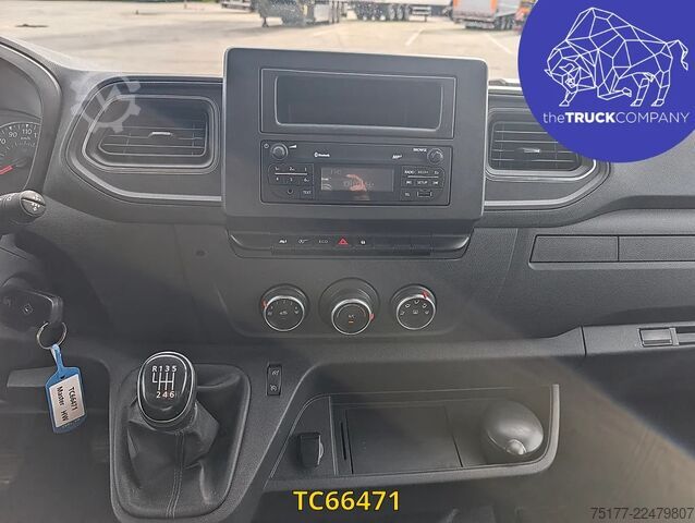 Plataforma elevatória Renault Master 145.35 nacelle
