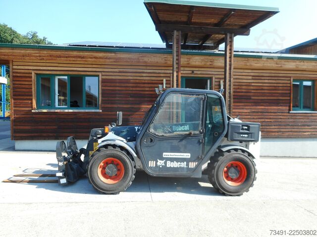 Cargadora telescópica Bobcat T2250