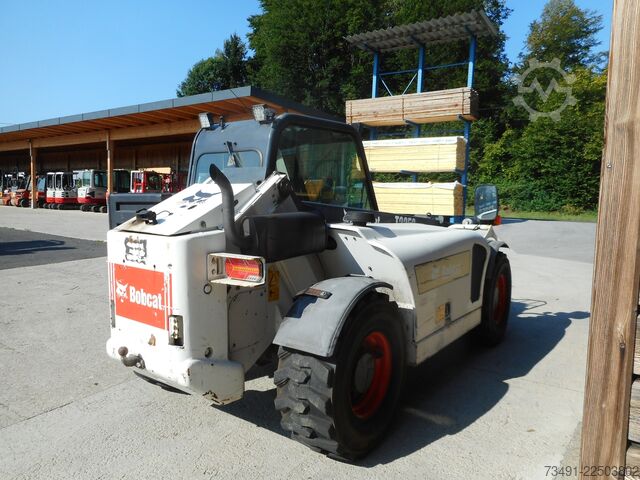 Cargadora telescópica Bobcat T2250
