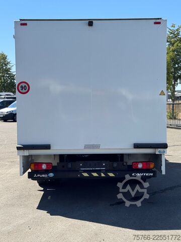 Juomakuorma-auto FUSO CANTER 9 C 18 / Gefach-Aufbau