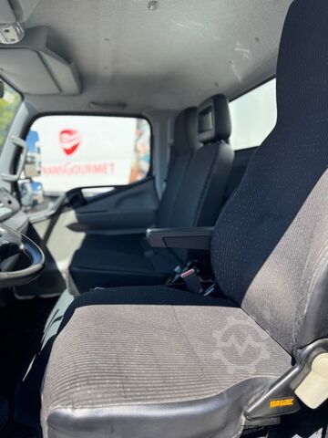 Juomakuorma-auto FUSO CANTER 9 C 18 / Gefach-Aufbau