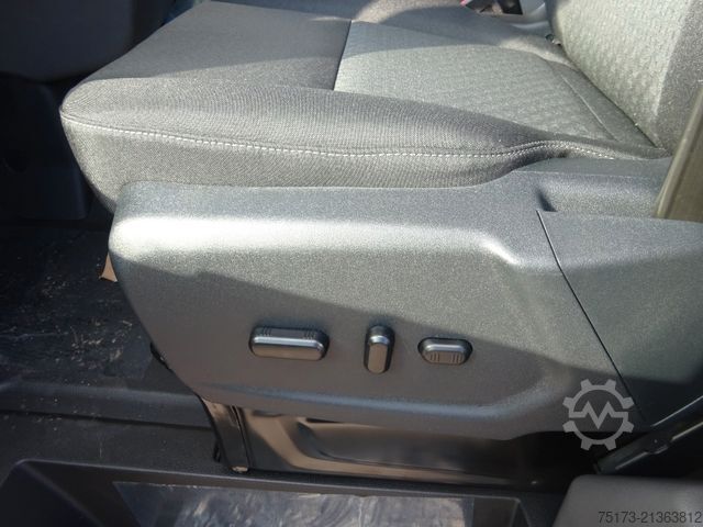 Minibussi FORD Transit Kombi Trend 350 L3H2 360Kam Navi Klima