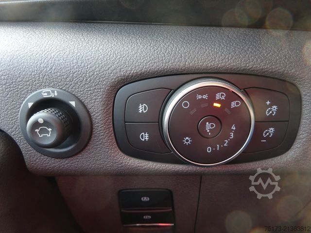 Minibussi FORD Transit Kombi Trend 350 L3H2 360Kam Navi Klima