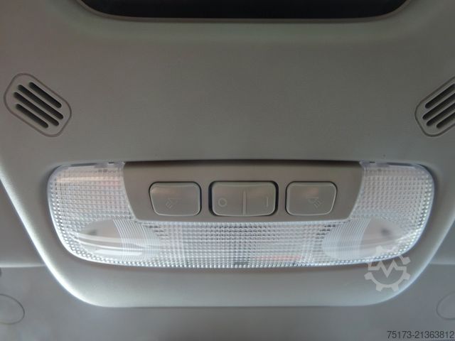 Minibussi FORD Transit Kombi Trend 350 L3H2 360Kam Navi Klima