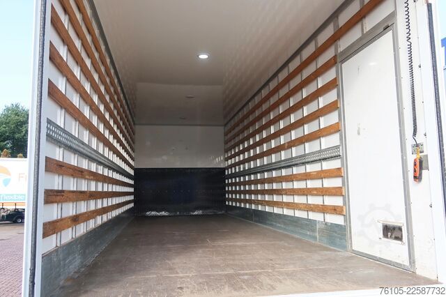 Matkalaukku Mercedes-Benz Actros 2127 L Bakwagen+Dhollandia 2.000 kg