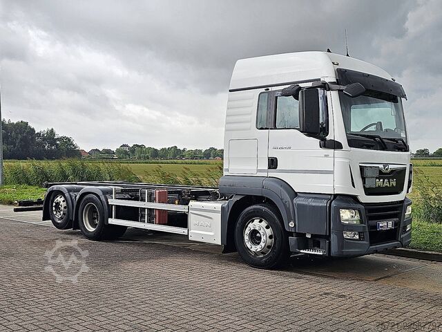 Chassis with cab MAN 26.430 TGS LX PTO INT. 6X2-4 ST