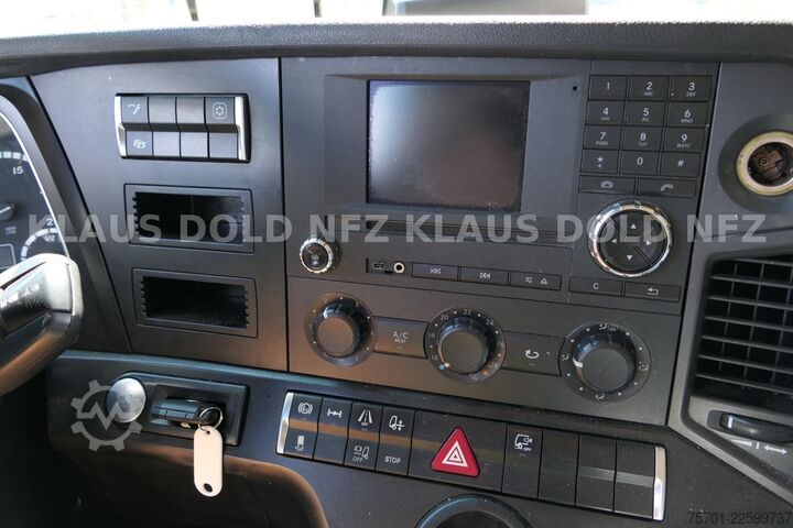 Вантажівка зі змінною надбудовою MERCEDES-BENZ Actros 1840 BDF 2-Tanks LBW Euro 6