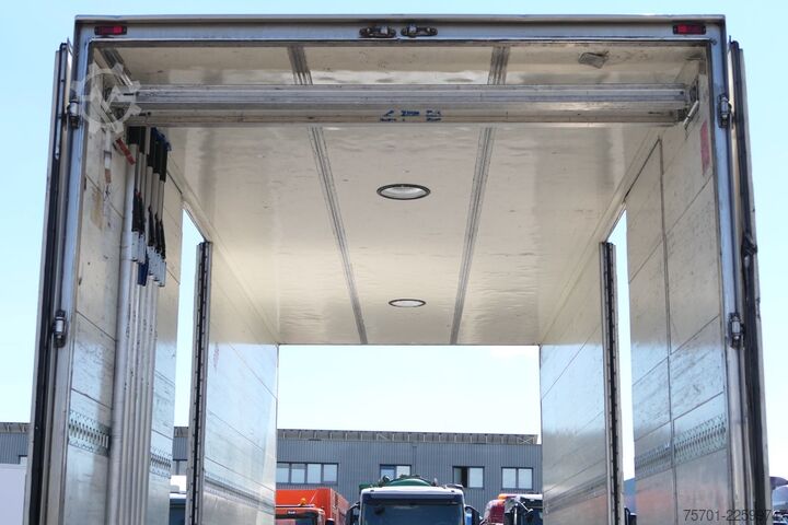 箱式挂车 ACKERMANN-FRUEHAUF A 18 Koffer 43m³ Durchladesystem
