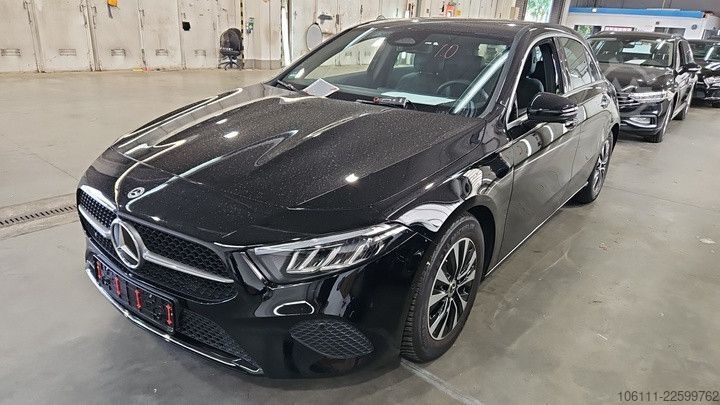 厢式货车 MERCEDES-BENZ A 180 d Progressive/KEYLESS-GO/360°Kamera/AHK