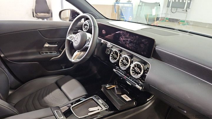 厢式货车 MERCEDES-BENZ A 180 d Progressive/KEYLESS-GO/360°Kamera/AHK