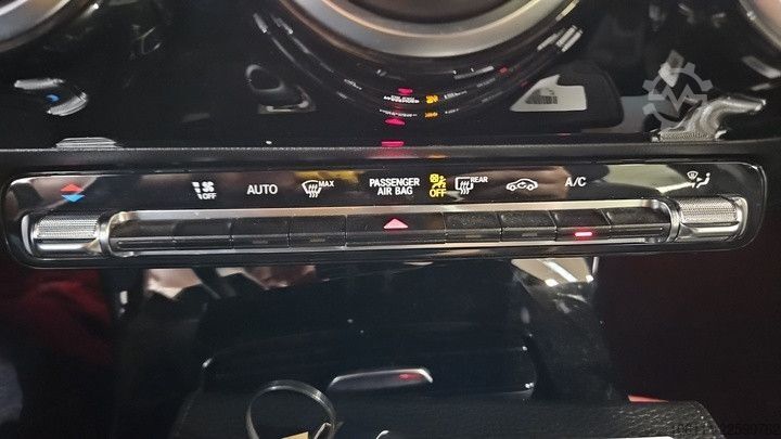 厢式货车 MERCEDES-BENZ A 180 d Progressive/KEYLESS-GO/360°Kamera/AHK