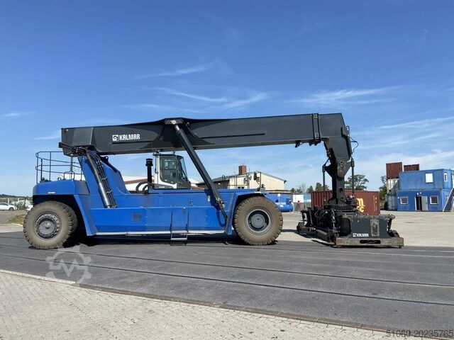 Stabler for full container Kalmar DRG450-82S5HCXS