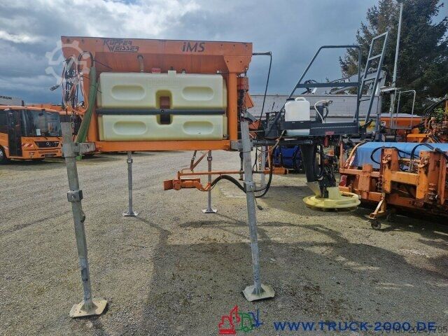รถตู้ดัดแปลงพิเศษ Küpper-Weisser 2m3 Winter Feucht Salzstreuer Außenradantrieb