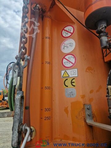 รถตู้ดัดแปลงพิเศษ Küpper-Weisser 2m3 Winter Feucht Salzstreuer Außenradantrieb