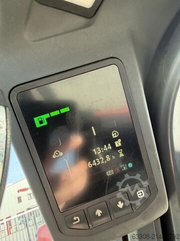 Dizelski viličari Linde H25D-01/1202