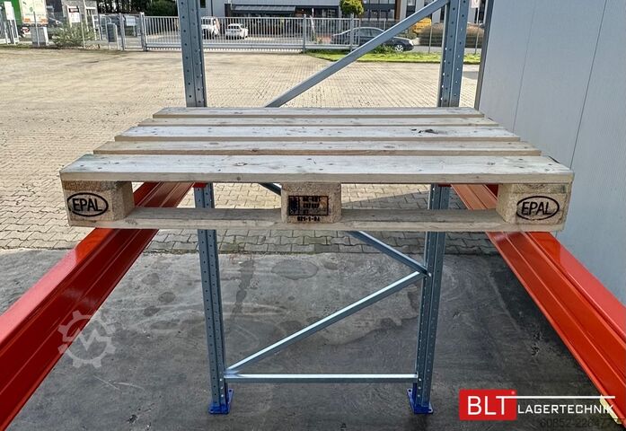 중장비용 선반 ca. 14 lfm. Palettenregale H: 350cm Fachlast: 3000 kg , 45 Palettenplätze