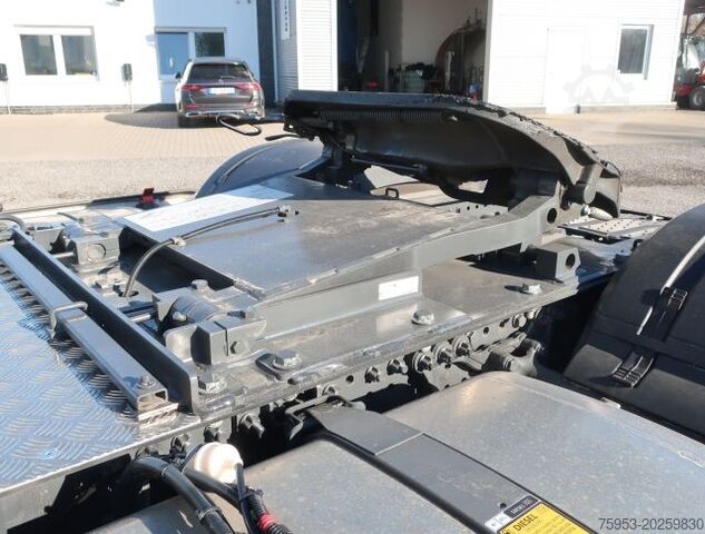 Влекач за голям обем Mercedes Benz 1851 LSNRL Lowliner Actros Giga Verstellkupplung
