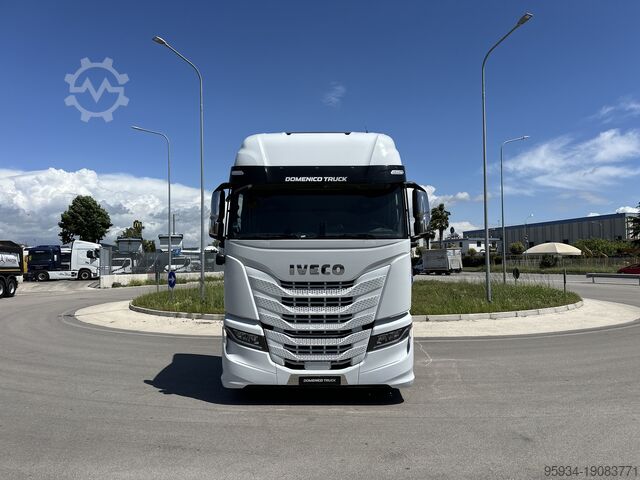 Standardni traktor Iveco Stralis S-Way 530