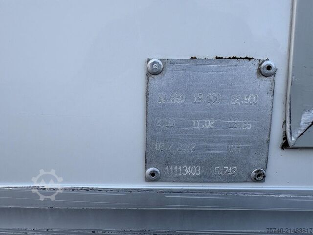 Refrigerated/freezer transport Mercedes-Benz AXOR 1829 + MANUAL + EURO 5 + LIFT + CARRIER