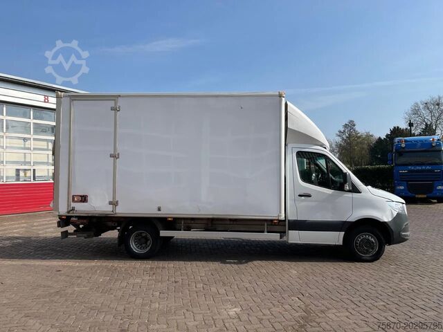 Valiză Mercedes-Benz Sprinter 516CDI