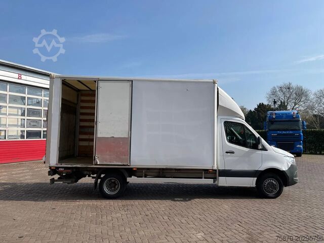 Valiză Mercedes-Benz Sprinter 516CDI