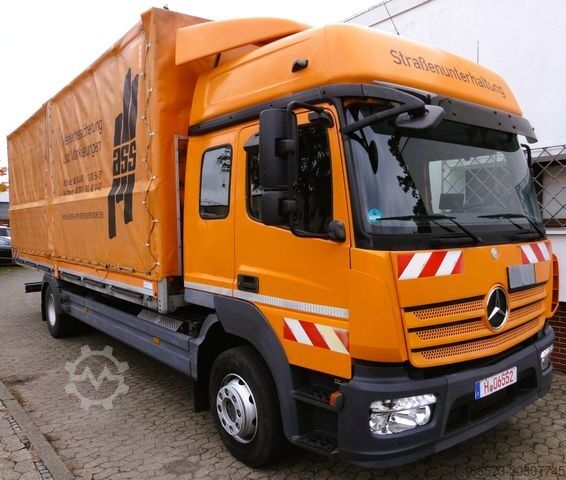 Camion plateau avec bâche MERCEDES-BENZ Atego 1530 LL originale KM