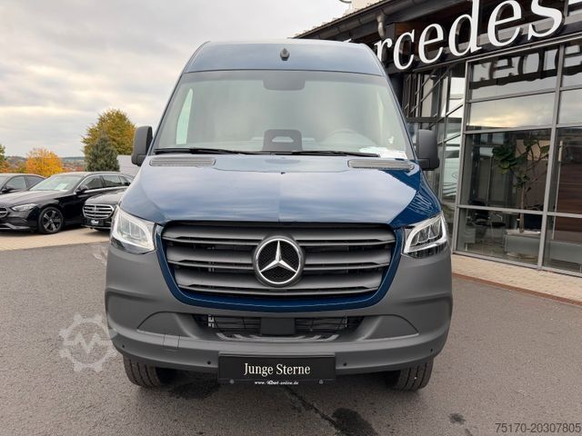 High top van MERCEDES-BENZ Sprinter 319 CDI 4x4 4325 LED Navi