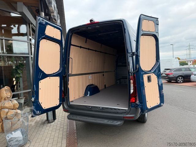 High top van MERCEDES-BENZ Sprinter 319 CDI 4x4 4325 LED Navi