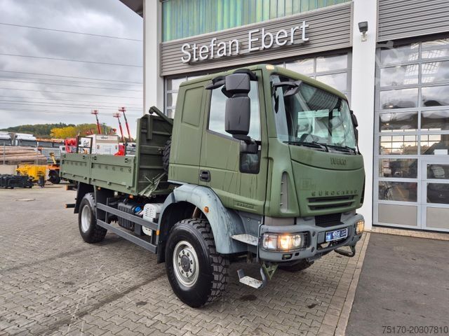Flatbed truck IVECO Eurocargo ML100E22WM-BW 4x4 Pritsche L-Haus Bett