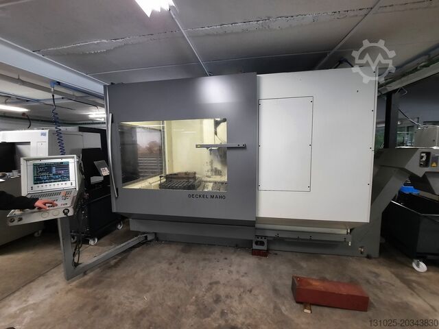 Pusat permesinan universal Deckel Maho DMU 80P
