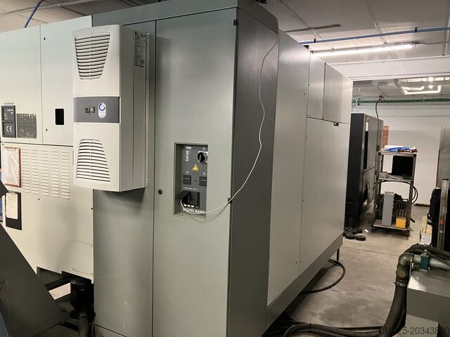 Pusat permesinan universal Deckel Maho DMU 80P