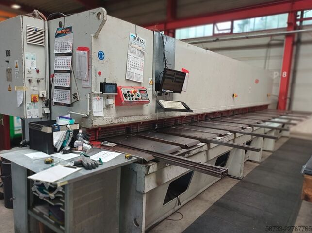 Cisaille guillotine hydraulique EHT TSS 8100 x 4 mm