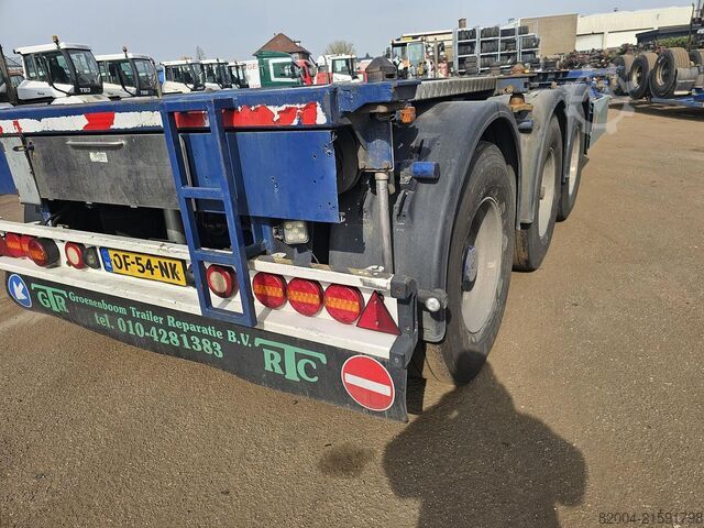 Containervervoer Van Hool 30 foot container chassis | tank container tran...