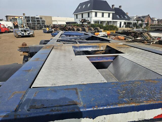 Containervervoer Van Hool 30 foot container chassis | tank container tran...