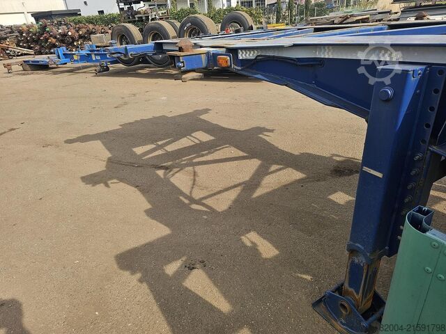 Containervervoer Van Hool 30 foot container chassis | tank container tran...