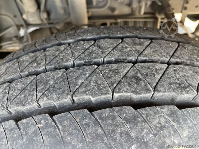 Box truck DAF LF 220