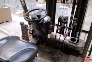 Forklift luar jalan Manitou ME 425 C 2,5 t Elektro