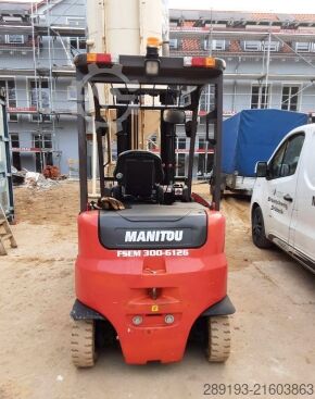 Μπροστινό περονοφόρο όχημα Manitou ME 430 3,0 t Elektro
