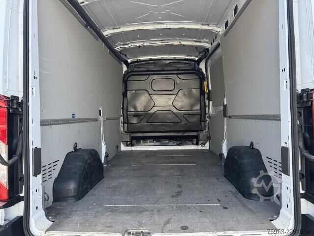 Furgoneta de caja alta Ford Transit FT 350 130 PS L3H2 Klima Rückfahrkamera