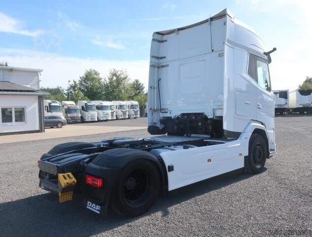 Tractor estándar DAF XG+ 530 Intarder Standklima Navigation Leder