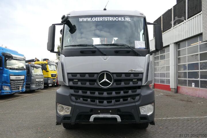 Tipper cu 3 fețe Mercedes-Benz Arocs 3643 | 8X4 Tridem | 3 Side Tipper | Fassi...