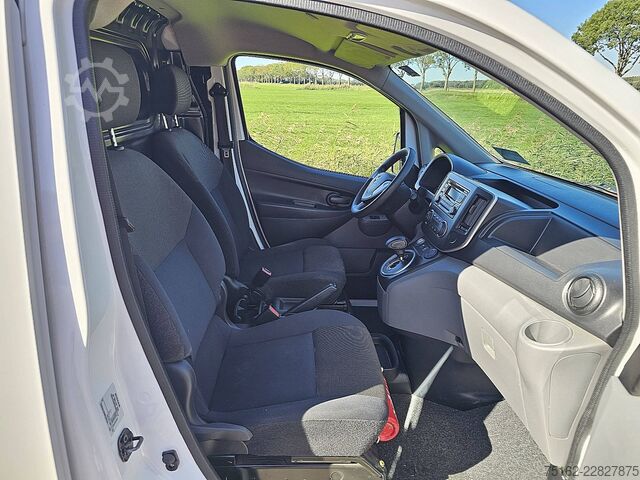 ऊंची छत वाला स्टेशन वैगन NISSAN E-NV200 ac aut wltp 200 kms
