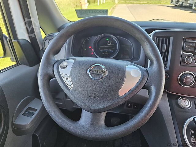 ऊंची छत वाला स्टेशन वैगन NISSAN E-NV200 ac aut wltp 200 kms