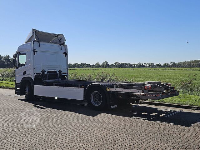  SCANIA P420