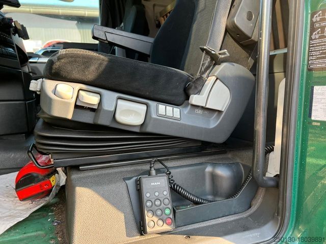 Véhicule tracteur volume MAN TGX 18.360 4x2 *diverse Fehlteile*