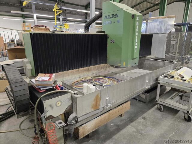 Bearbeitungszentrum BAVELLONI Alpa 250-4-P-F