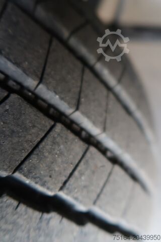 Truck with flatbed & tarpaulin MAN TGL 8.180 BL Pritsche + Plane