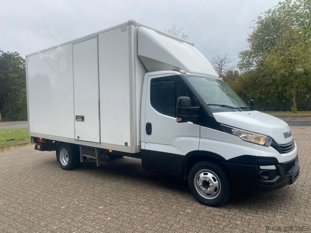 Transporter mit Koffer IVECO Daily 35C14 Hi-Matic Koffer mit Ladebordwand