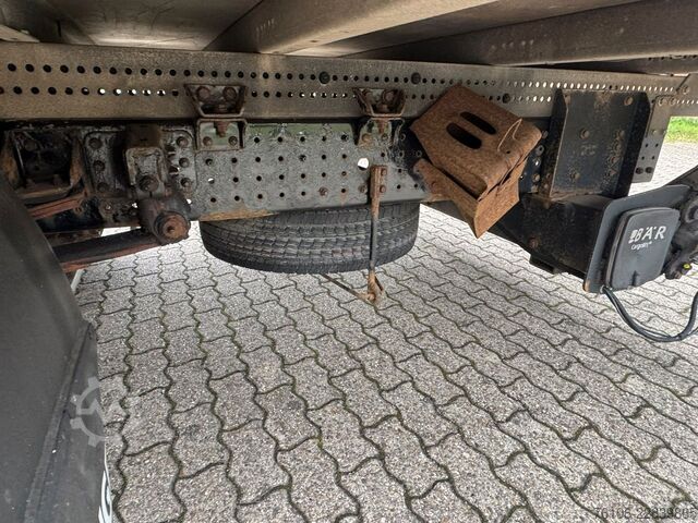 LKW mit Kofferaufbau FUSO Canter 7C15 Koffer mit Ladebordwand