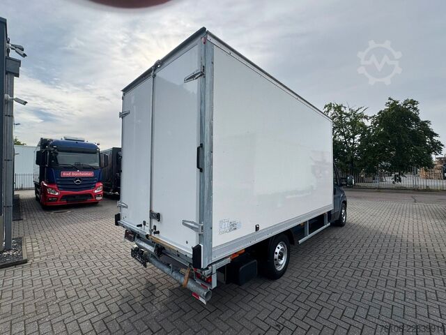 Furgoneta caja FIAT Ducato Koffer mit LBW *Klima*Kamera*Navi*